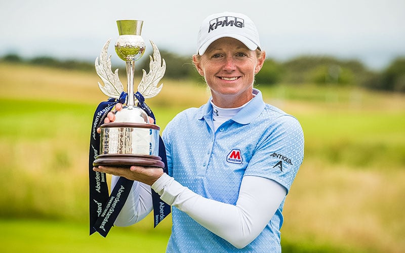 Scottish Open winner Stacy Lewis with the trophy (Photo: Tristan Jones)