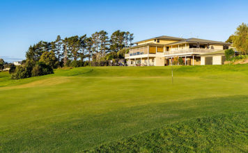 Mangawhai Golf Club: Paradise of the North Mangawhai Golf Clubhouse 18th Green