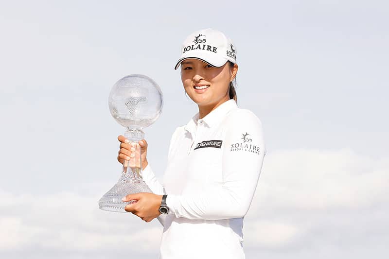 Jin Young Ko of Korea poses with the CME Globe trophy after winning the CME Group Tour Championship. (Photo by Michael Reaves/Getty Images)