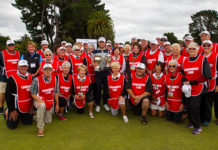 PGA NZ Announces the NZPGA Championship is Back for 2021 NZ PGA Championship 2018 winner Ben Campbell with PGA NZ Volunteers from the Tournament (Supplied)
