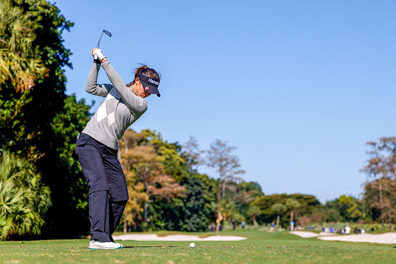 Lydia Ko hits from the 6th tee during the third round of the 2022 Gainbridge LPGA at Boca Rio Golf Club on January 29, 2022 in Boca Raton, Florida. (Photo by Douglas P. DeFelice/Getty Images)